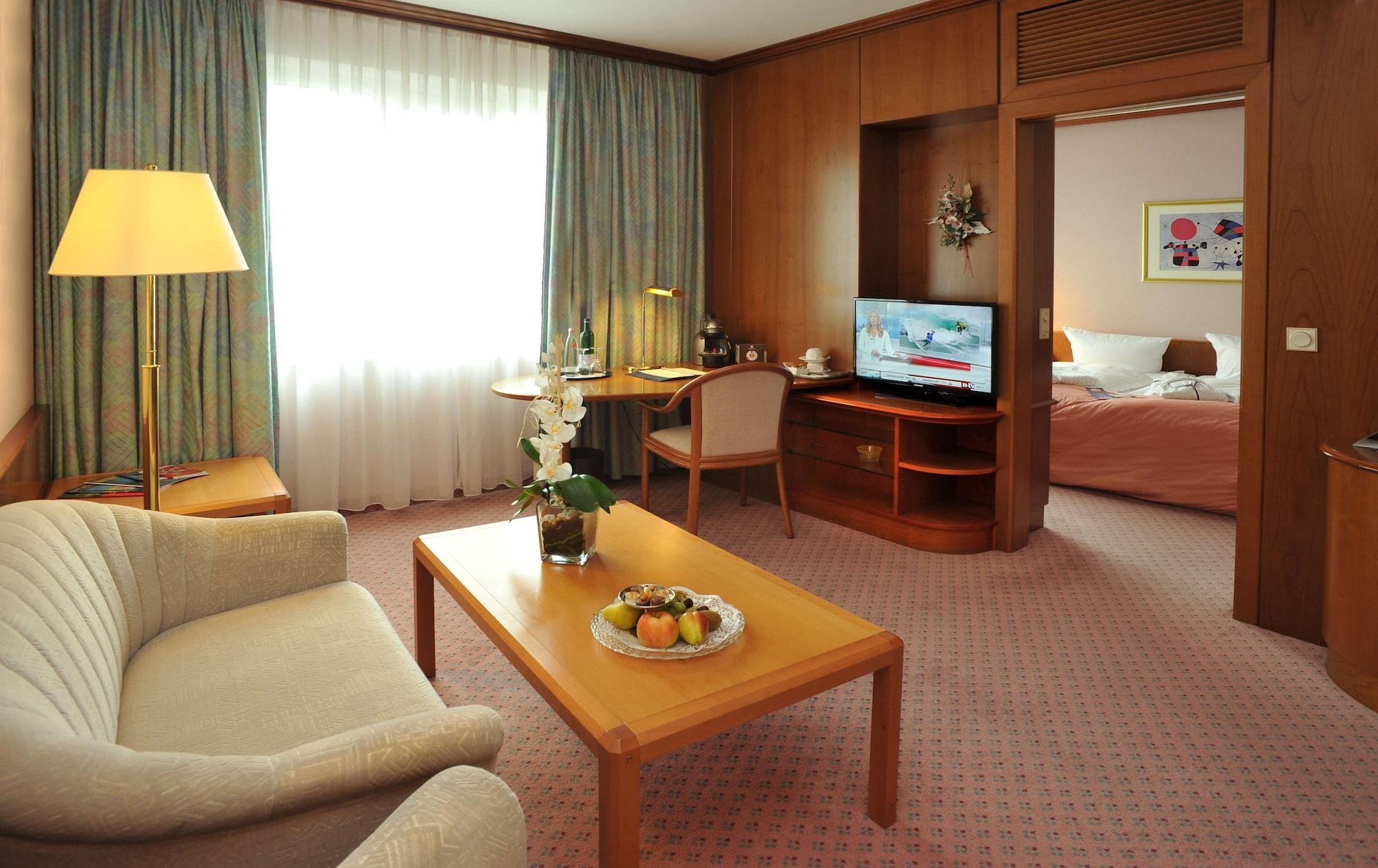 Radisson Blu Hotel Котбус Экстерьер фото