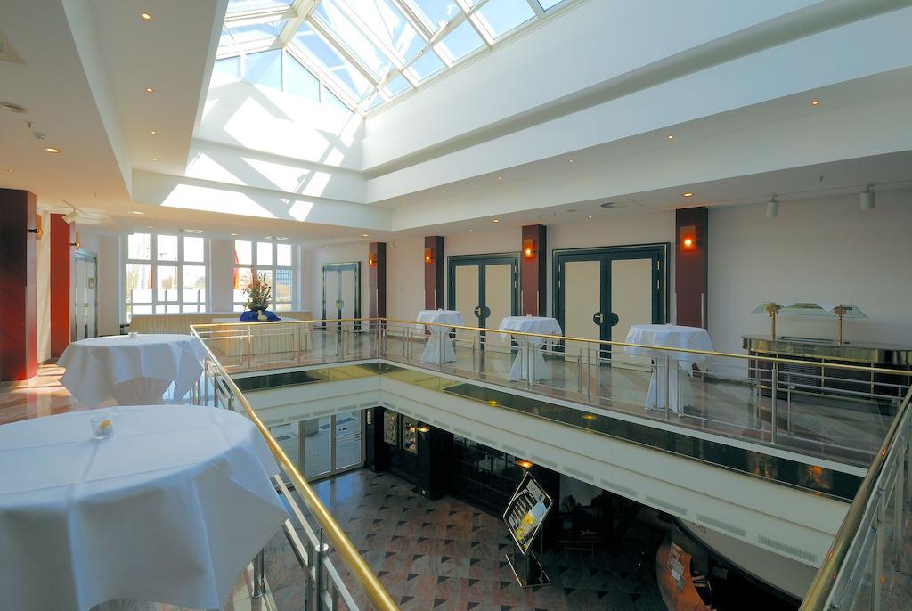 Radisson Blu Hotel Котбус Экстерьер фото