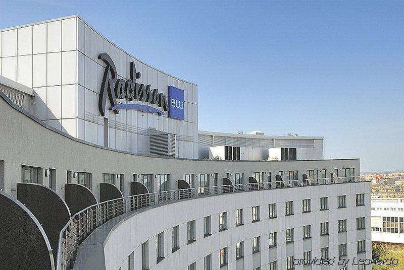 Radisson Blu Hotel Котбус Экстерьер фото