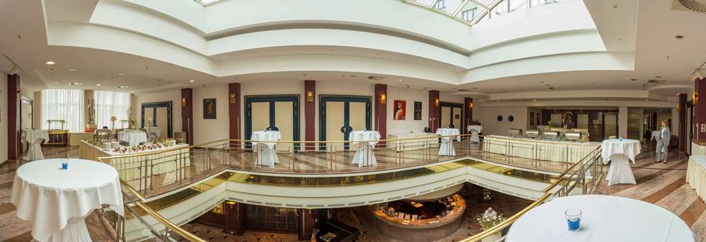 Radisson Blu Hotel Котбус Удобства фото