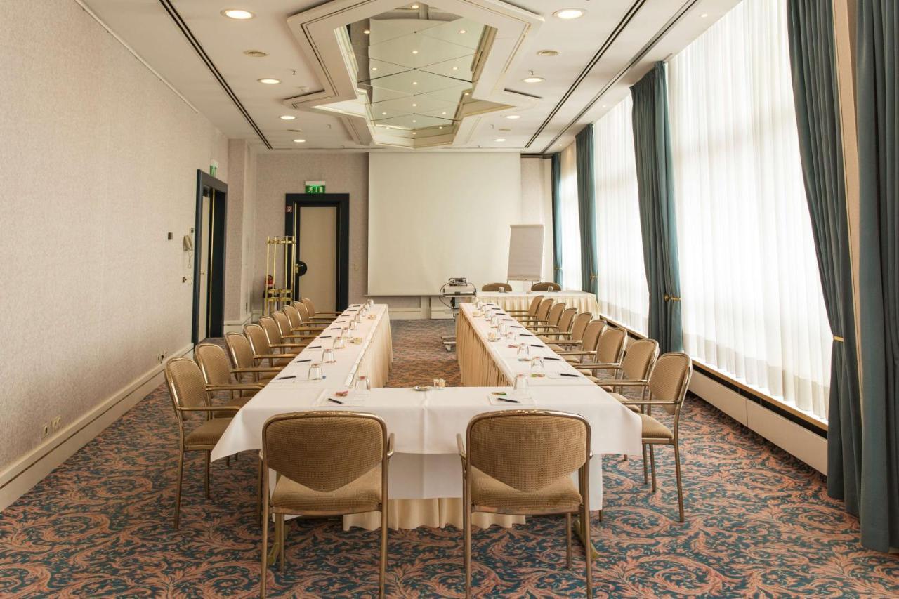 Radisson Blu Hotel Котбус Экстерьер фото